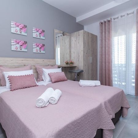 Golden Seaside 1 Apartment Nea Roda Exterior photo