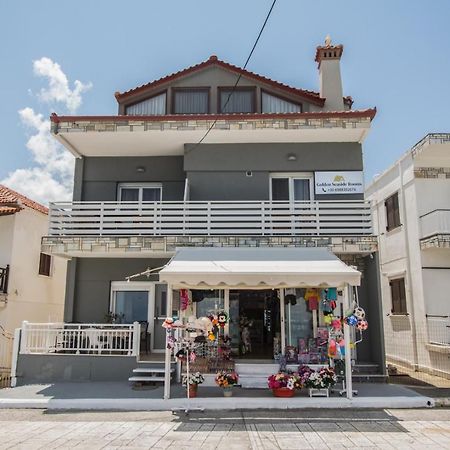 Golden Seaside 1 Apartment Nea Roda Exterior photo