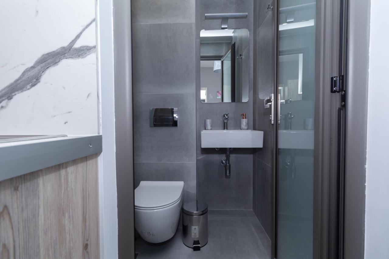 Golden Seaside 1 Apartment Nea Roda Exterior photo