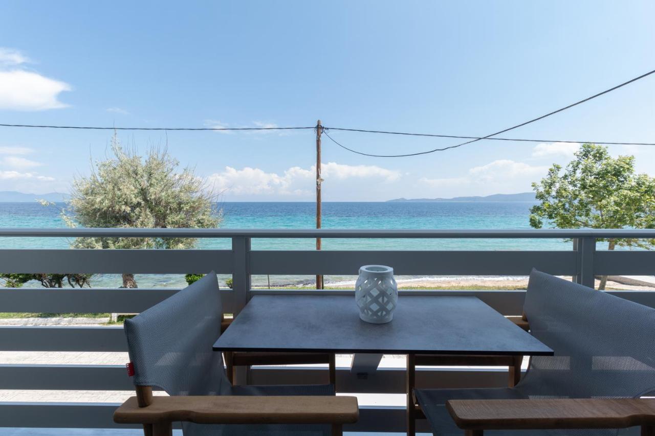 Golden Seaside 1 Apartment Nea Roda Exterior photo